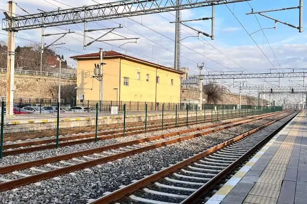 Tren İstasyonu - Tren İstasyonu - Kocaeli İzmit