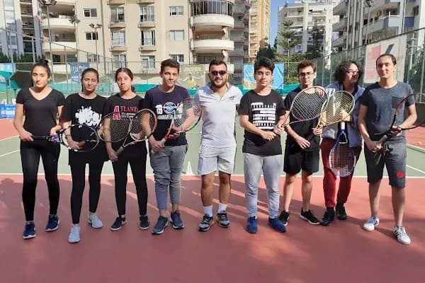 Şehit Anaları Tenis Kortu - Tenis Kortu - Adana Yüreğir