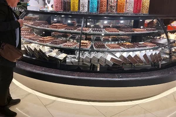 Fesleğen pastane &amp; cafe - Pastane - Konya Meram
