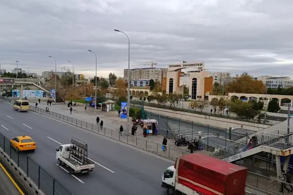 Avcılar Merkez Ünıversıte Kampüsü - Otobüs Durağı - İstanbul Avcılar