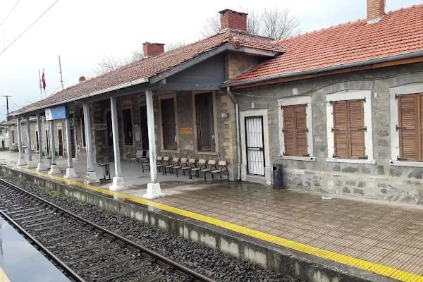 Gaziemir Tren İstasyonu - Tren İstasyonu - İzmir 