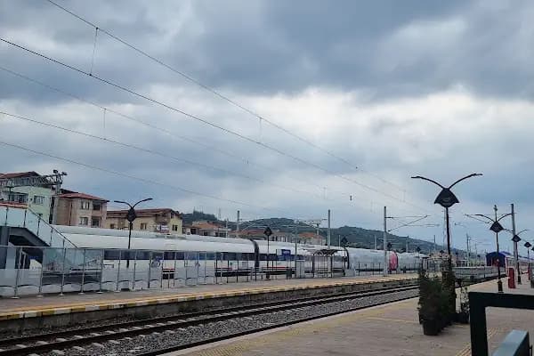 Arifiye - Tren İstasyonu - Sakarya Adapazarı