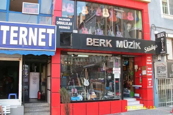 Berk Müzik Altıeylül Merkez - Müzik aletleri mağazası - Balıkesir Altıeylül