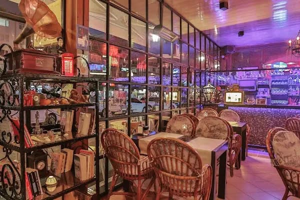 VINYL Cafe &amp; Shop - Kafe - Antalya Alanya