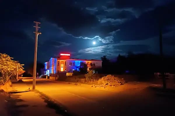 Akşehir Öğretmenevi ve Akşam Sanat Okulu - Öğretmen Evi - Konya Akşehir