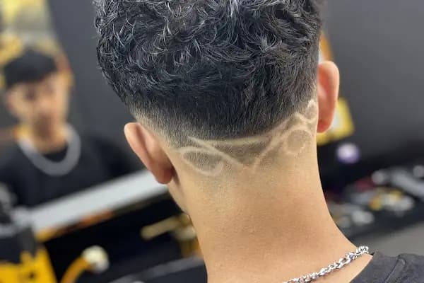 Barbero Anatomik Saç Kesimi - Berber Dükkanı - Antalya Kepez