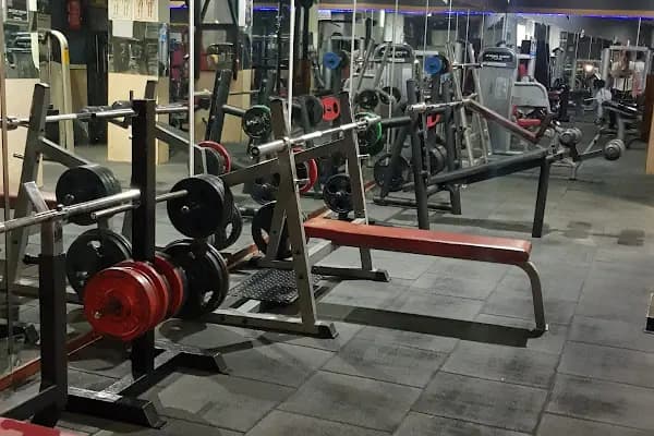 Dinamik Spor Salonu - Spor salonu - Konya Selçuklu