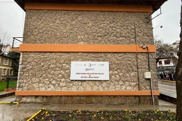 Tarihi Hereke Halısı Üretim Atölyesi ve Kültürel Miras Müzesi - Müze - Kocaeli İzmit