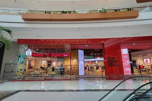 House of SuperStep - Spor Giyim Mağazası - İzmir Buca