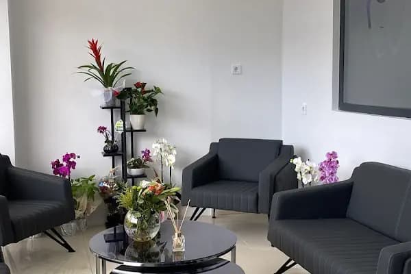 Diş hekimi Özer SAĞLAM - Diş Kliniği - Tekirdağ Çerkezköy