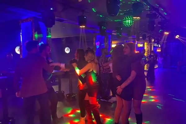 Kamyon Disco Night Club - Gece kulübü - Antalya Akseki