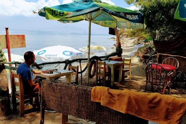 Burgazada Düşler Sahiliplajı ve Kamp alanı - Turistik Yer - İstanbul Beylikdüzü