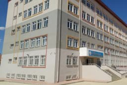 Şehit Üsteğmen Uğur Taşçı İmam Hatip Ortaokulu