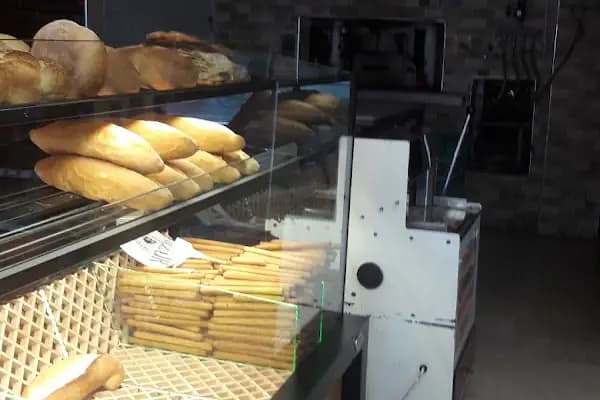 Huzur 4 Odun Ekmeği ve Unlu Mamülleri - Fırın - İstanbul Bağcılar