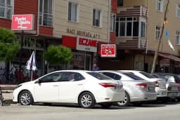 Esen Eczanesi