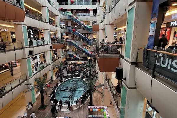 Paribu Cineverse Historia - Sinema Salonu - İstanbul Bahçelievler