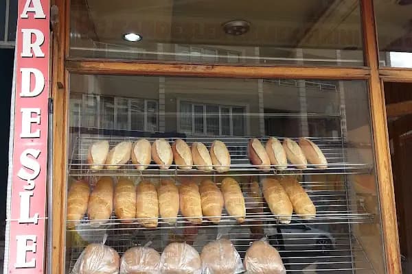 Üç Kardeşler Odunlu Ekmek Fırını - Fırın - Bursa Osmangazi