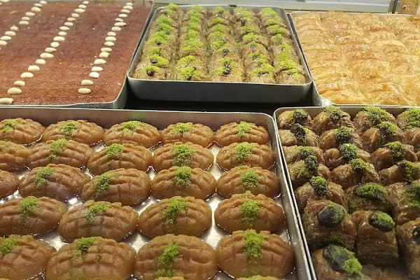 Ersoy Pasta Fırın küçüksaat AHMET ERSOY - Pastane - Adana Feke