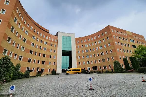 Yeditepe Üniversitesi - Üniversite - İstanbul Maltepe