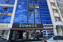 Zümrüt Giyim