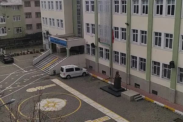 Yeşilbağ Adnan Ötügen Ortaokulu - Okul - İstanbul Şişli