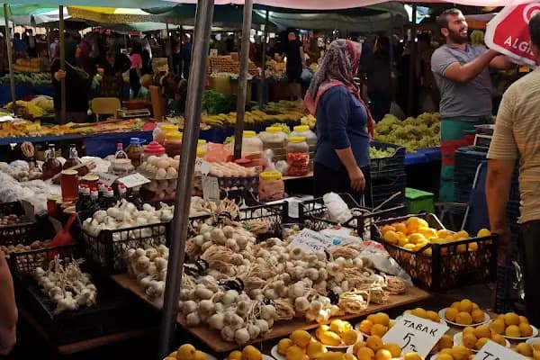 Buca Koop Pazaryeri - Gıda Pazarı - İzmir Bergama