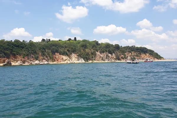 Kaşık Adası Sahili - Kumsal - İstanbul Adalar
