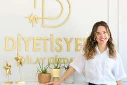 Diyetisyen Dilay Dizdar