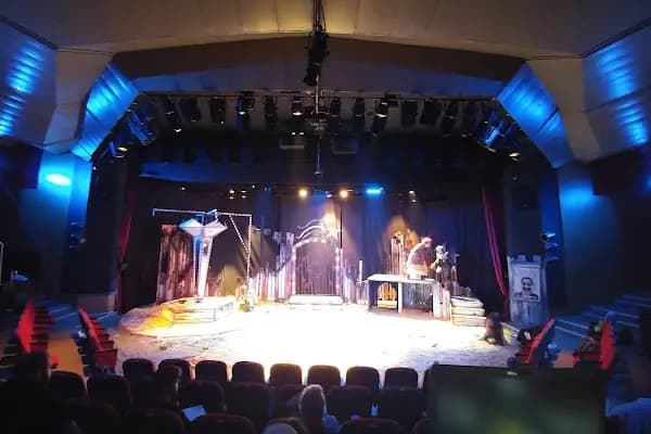 Antalya büyükşehir belediyesi şehir tiyatroları - Tiyatro Sahnesi - Antalya Döşemealtı