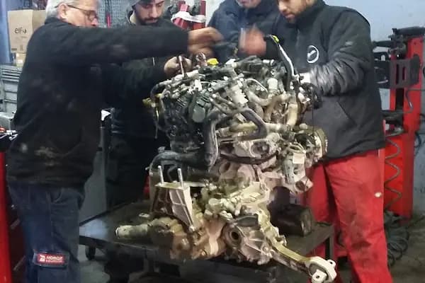 Selim Oto Tamir Bakım Özel Servis - Oto Tamir Atölyesi - İstanbul Güngören