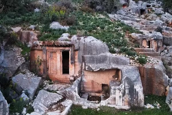 Limra Antik Kaya Mezarları - Mezarlık - Antalya Finike