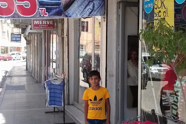 Güven giyim fabrikadan halka satış - Giyim mağazası - Şanlıurfa Ceylanpınar