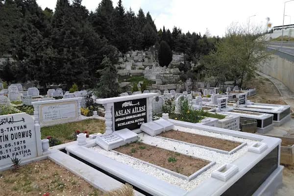 Eski Kayabaşı Mezarlığı - Mezarlık - İstanbul Başakşehir