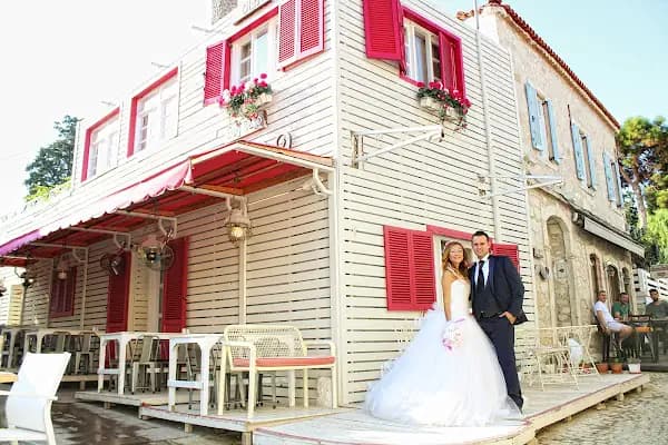 Dorukhan Fotoğrafçılık - Fotoğraf Stüdyosu - İzmir Balçova