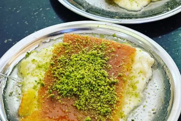 Tatlıcı - Tatlı Dükkanı - Adana Seyhan