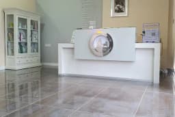 Pelenk Veteriner Kliniği / Kleintierpraxis / Pet Clinic