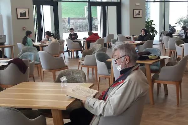 Atatürk Stadyumu Kütüphanesi - Kütüphane - Bursa Nilüfer