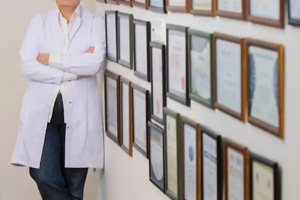 Prof. Dr. Ayşe AKTAŞ Alerji - İmmünoloji ve Göğüs Hastalıkları Kliniği - Doktor - İzmir Bayraklı