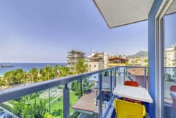 Üstün Apart Otel