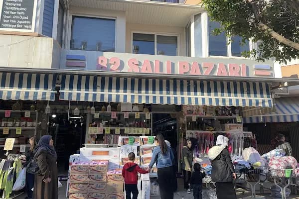 82 Salı Pazarı - Alışveriş merkezi - Antalya Alanya