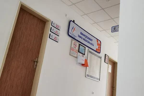Bahçesaray Tapu Müdürlüğü - Devlet Dairesi - Van Saray