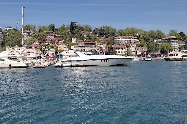 Şehir Hatları İstinye Arabalı Vapur İskelesi - Ulaşım Hizmeti - İstanbul Sarıyer