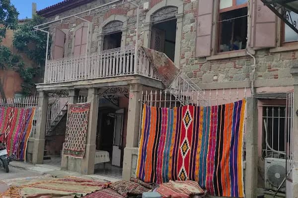 Bergama Belediyesi - Belediye Binası - İzmir Konak
