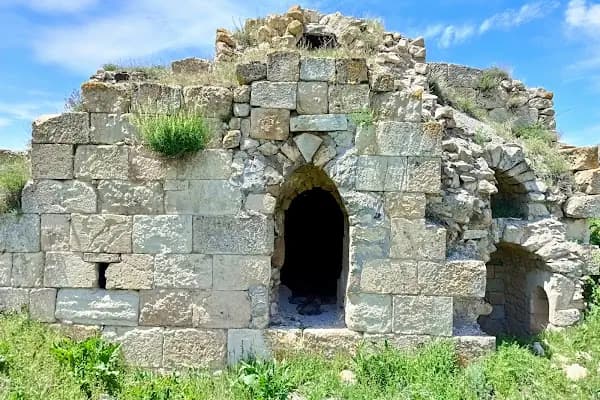 Surp Minas Kilisesi - Tarihi Yer - Sivas Zara