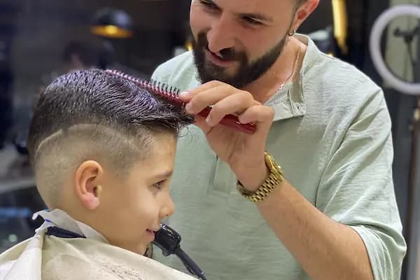 Hair Clup Emirhan Özdemir - Kuaför - Bursa Gemlik