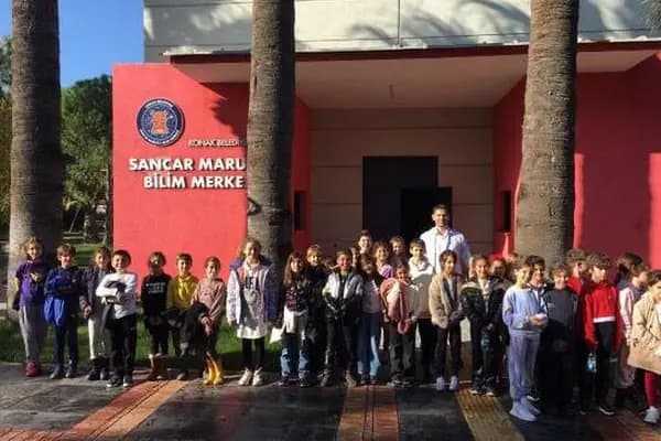 Konak Belediyesi Sancar Maruflu Bilim Merkezi - Bilim müzesi - İzmir Bornova