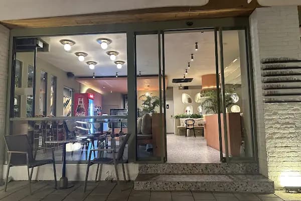 Emen's Hotel - Otel - İzmir Gaziemir