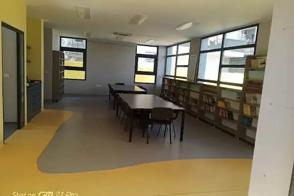 T.C. MERSİN BÜYÜKSEHİR BELEDİYESİ HAL MAHALLESi KÜTÜPHANESİ - Kütüphane - Mersin Akdeniz