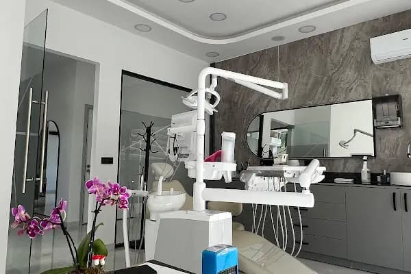 Özel 34 Ağız ve Diş Sağlığı Polikliniği | Avcılar Diş Hekimi | Diş Polikliniği | İmplant Tedavisi | Zirkonyum Kaplama - Diş Kliniği - İstanbul Avcılar