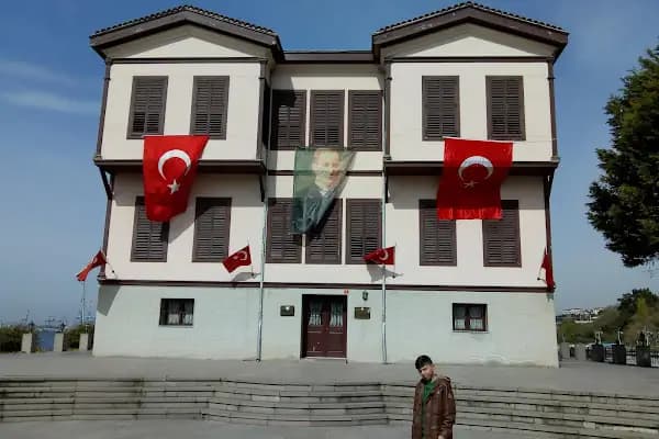 Ulusal Egemenlik Parkı Ve Atatürk Evi Müzesi - Müze - İstanbul Avcılar